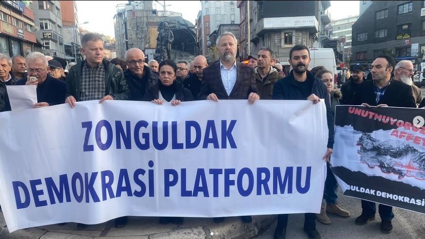 Zonguldak Demokrasi Platformunun 6 Şubat 2023 tarihinde meydana gelen depreme yönelik düzenlediği Basın Açıklamasına katılım sağlandı.