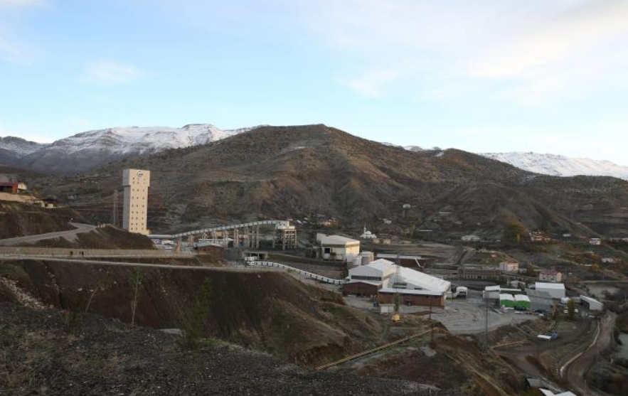 EVRENSEL | Cengiz’in madeninde teşvikli cinayet: Siirt’te maden ocağında göçük meydana geldi, 3 işçi hayatını kaybetti