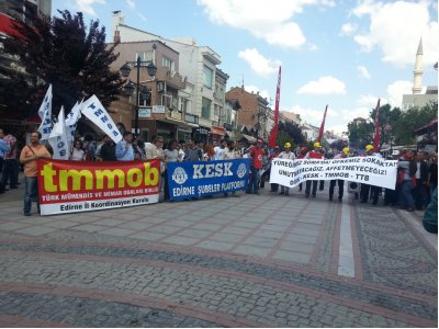 Soma maden faciasının birinci yılı nedeniyle Edirne`de basın açıklaması yapıldı.