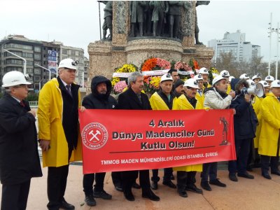 Dünya Madenciler Gününde Taksim Cumhuriyet Anıtına Çelenk Bırakıldı