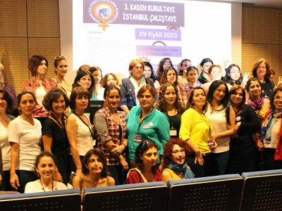 TMMOB`li Kadınlar 3. Kurultay`larına Doğru İstanbul Yerel Çalıştayı`nı Yaptı